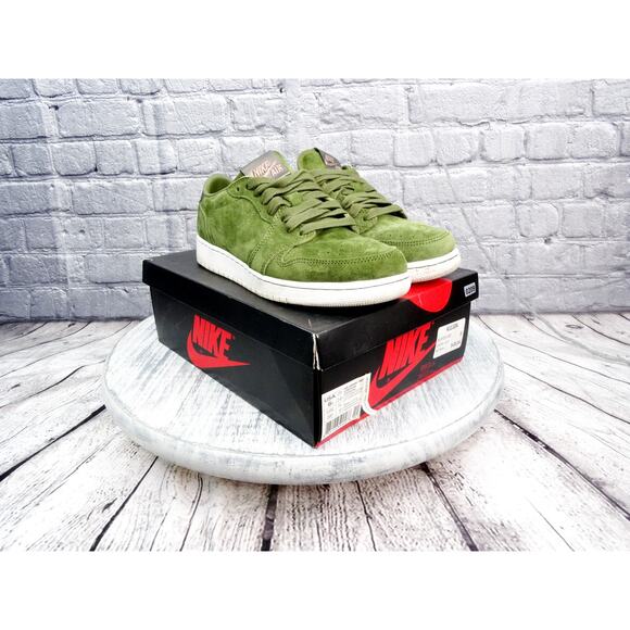 Air Jordan 1 Retro Low NS "Legion Green Swooshless" Legion Green Women 7.5 Used - Picture 1 of 12